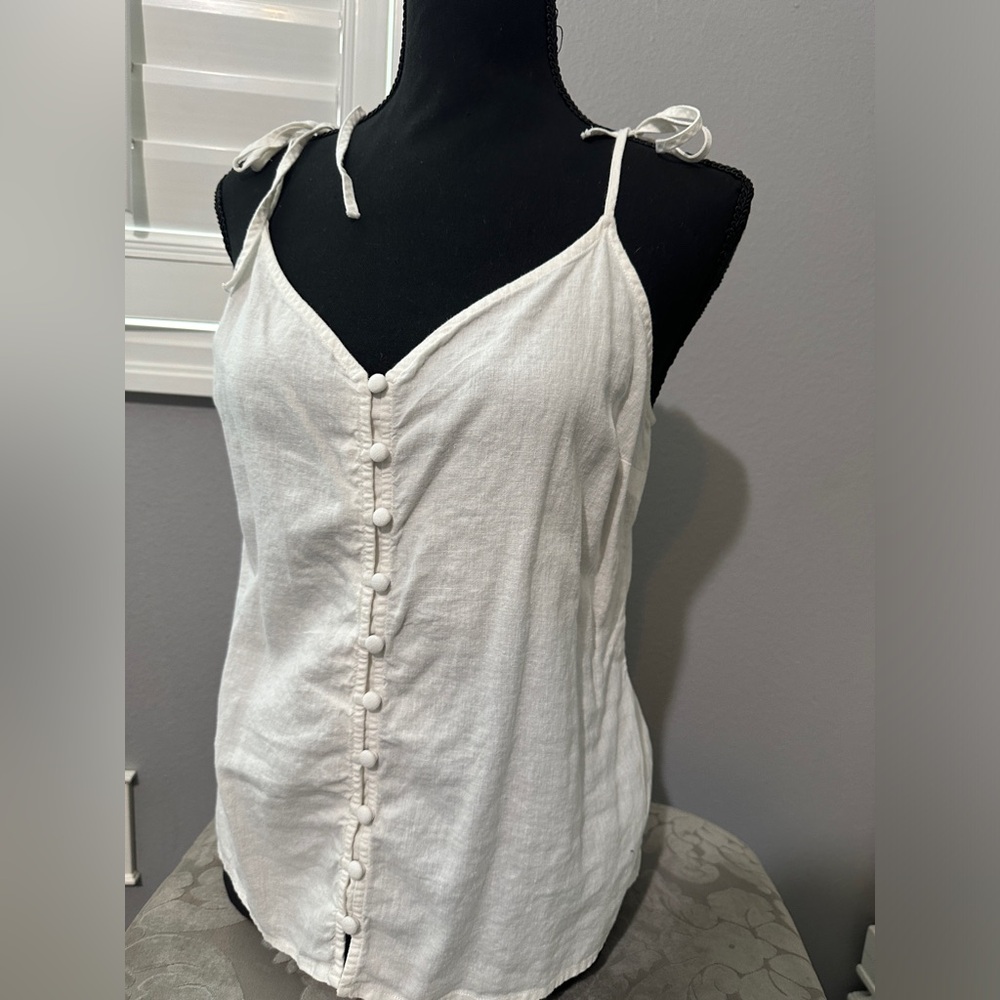 Abercrombie & Fitch White Top
